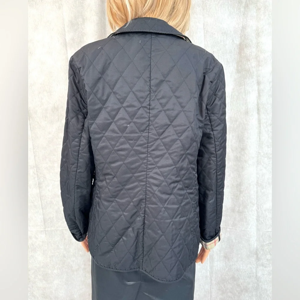 Burberry Black Utility Jacket with Diamond Quilting - Picture 7 of 11